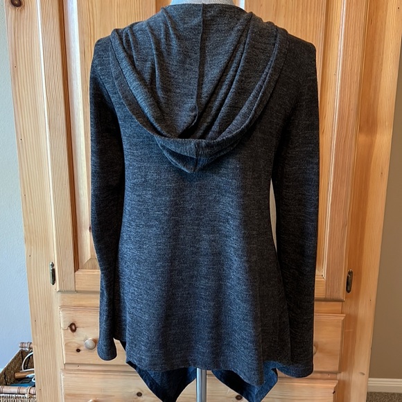 Essentials by Milano Gray High Low Hooded Cardigan S - Picture 3 of 3